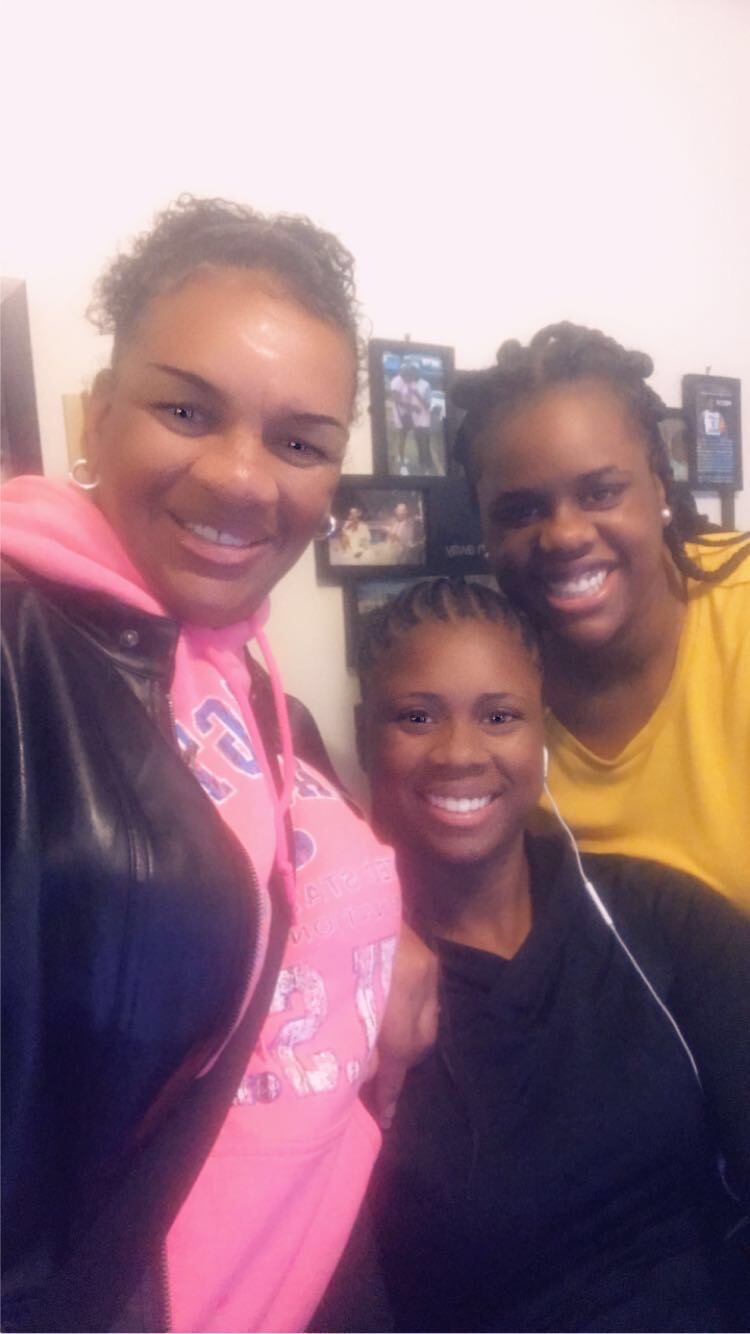 Melody with her daughters Jerrika and Jerria